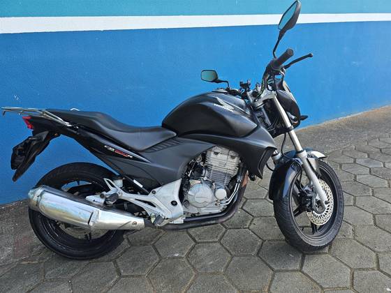 HONDA CB 300R 